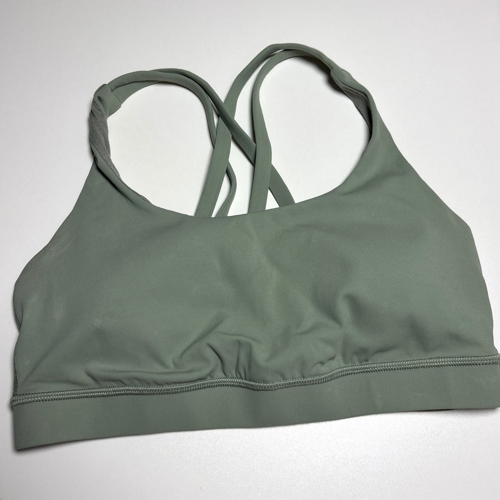 Lululemon Energy Sports Bra Womans Size 6 Strappy Crossback Sage Green Preppy